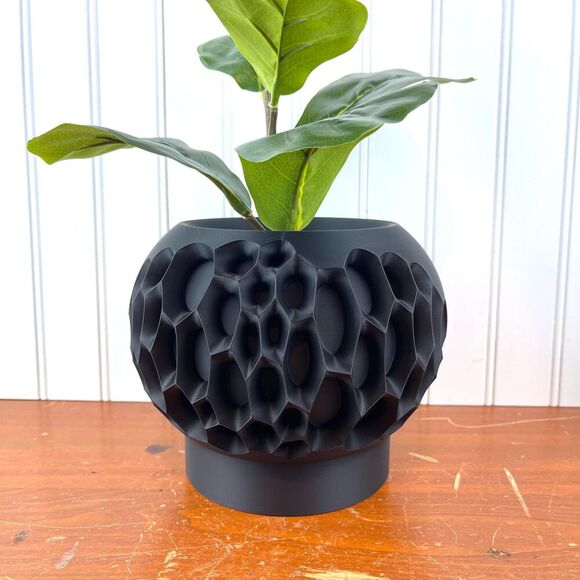 Indoor Flower Pot, The Virus Planter Pot, Houseplants, Ecofriendly - Picture 1 of 10